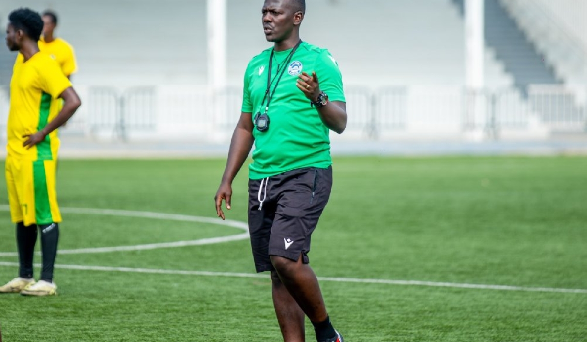 AS Kigali coach Shabani Mbarushimana insists his side is struggling due to squad shortage. Photo by IGIHE