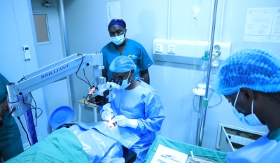 Doctors during an operation at Masaka Hospital in Kigali. Photo by Craish Bahizi