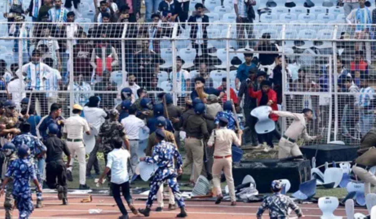 As it became apparent Messi's appearance had ended, local media say the scene turned ugly. REUTERS