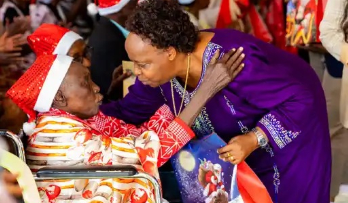 Members of Unity Club Intwararumuri  joined elderly survivors of the 1994 Genocide against the Tutsi, known as Intwaza, for a festive season celebration at the Impinganzima Home in Nyanza