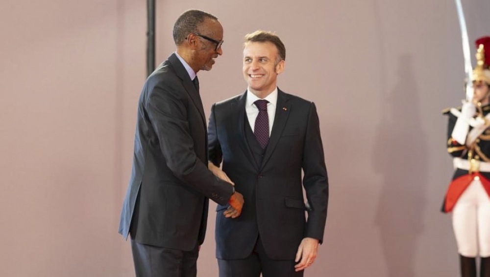 Kagame in France for nuclear energy summit