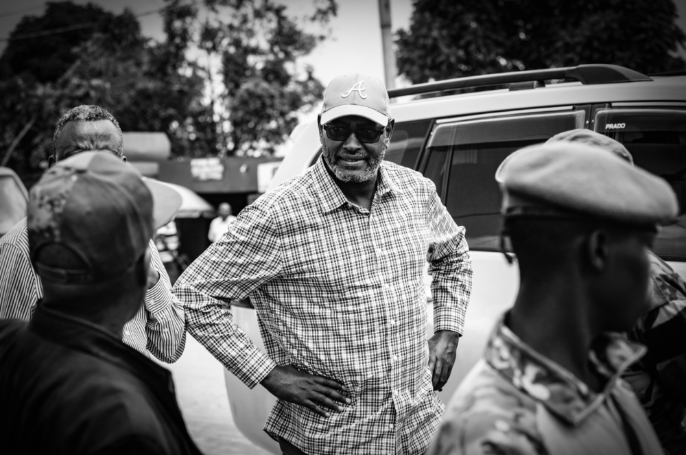 Congolese lawyer Moise Nyarugabo visits Banyamulenge families that fled to Kamanyola after the AFC/M23 withdrawal from Uvira, South Kivu, DR Congo. Photo by Teddy Mazina.