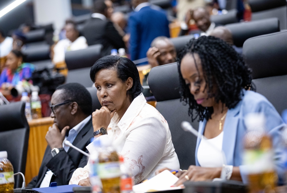 The meeting brought together over 500 participants, including members of Unity Club, government officials, Members of Parliament, political party leaders and other dignitaries.