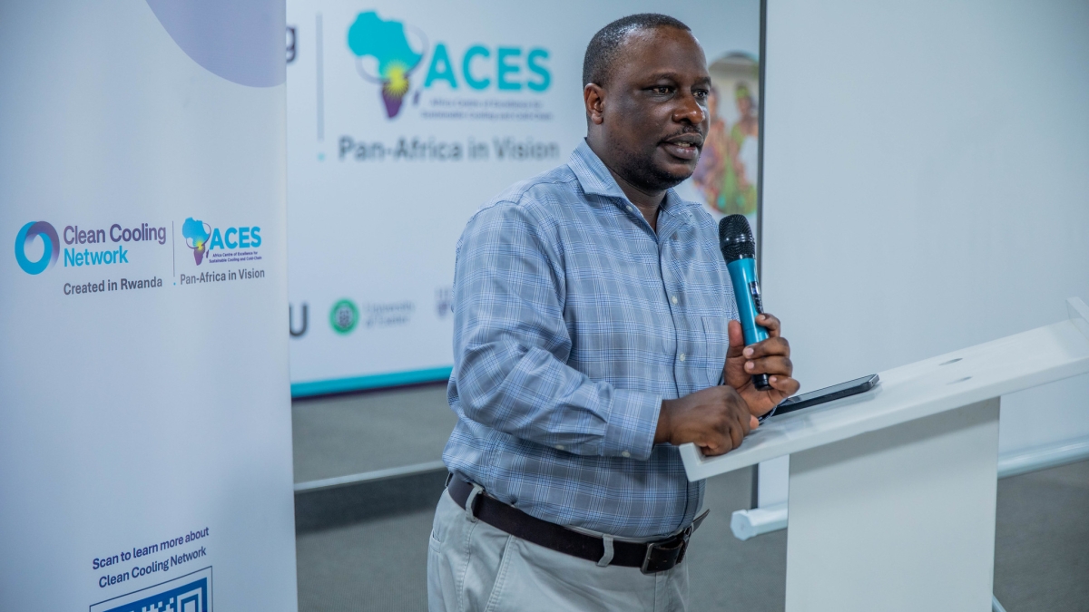 Fabrice Ndayisenga, Head of Animal Resources Development and Disease Control at RAB, addresses participants at the workshop.