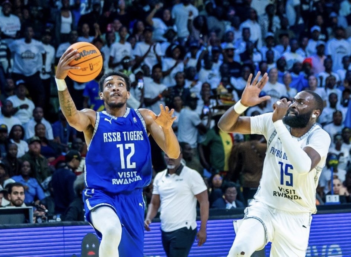 American guard Craig Randall II starred again, contributing 33 points to the home side’s victory in the final.