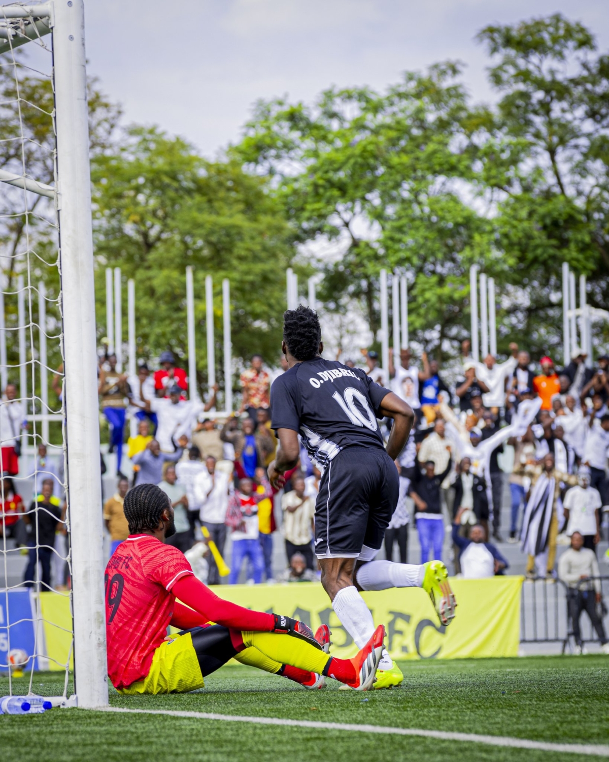 APR FC striker Cheikh Djibril Ouattara finishines as the BK Pro League’s top scorer with 18 goals to secure the Golden Boot award.