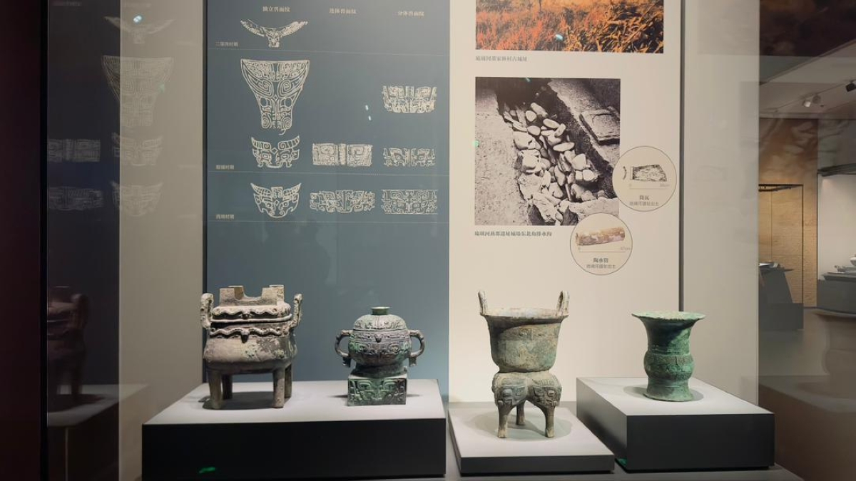 Through photographs, artefacts, and exhibitions, the museum traces the Party's journey from its founding in 1921 to its role in shaping modern China.