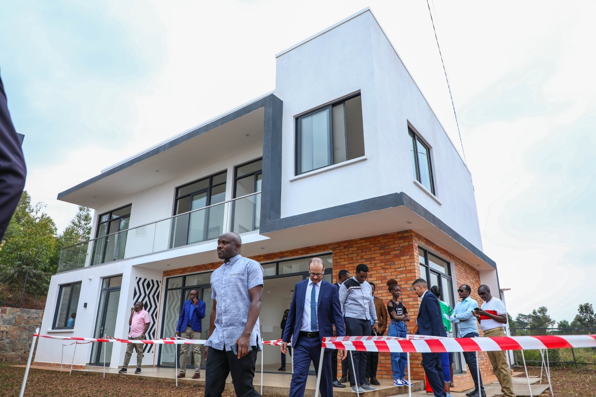 Clients and visitors during a guided tour of Isange Estate at Rebero in Kicukiro. Photo by Craish BAHIZI