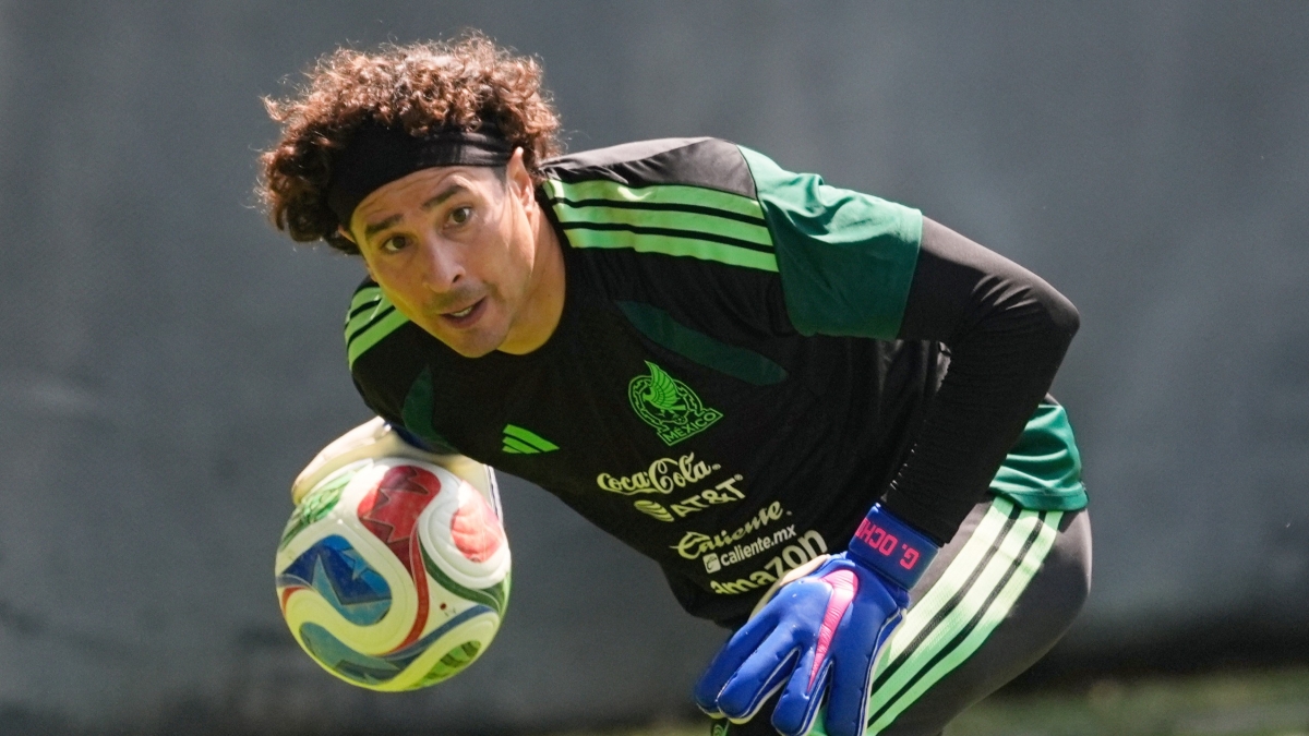 Guillermo Ochoa (Mexico, Goalkeeper)