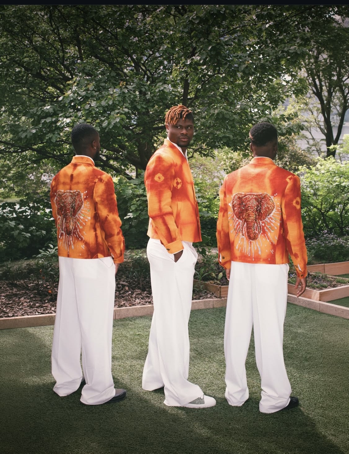 Ivorian players pose in their outfit. The attire featured elephant-inspired details, a tribute to the national team’s nickname, Les Éléphants.