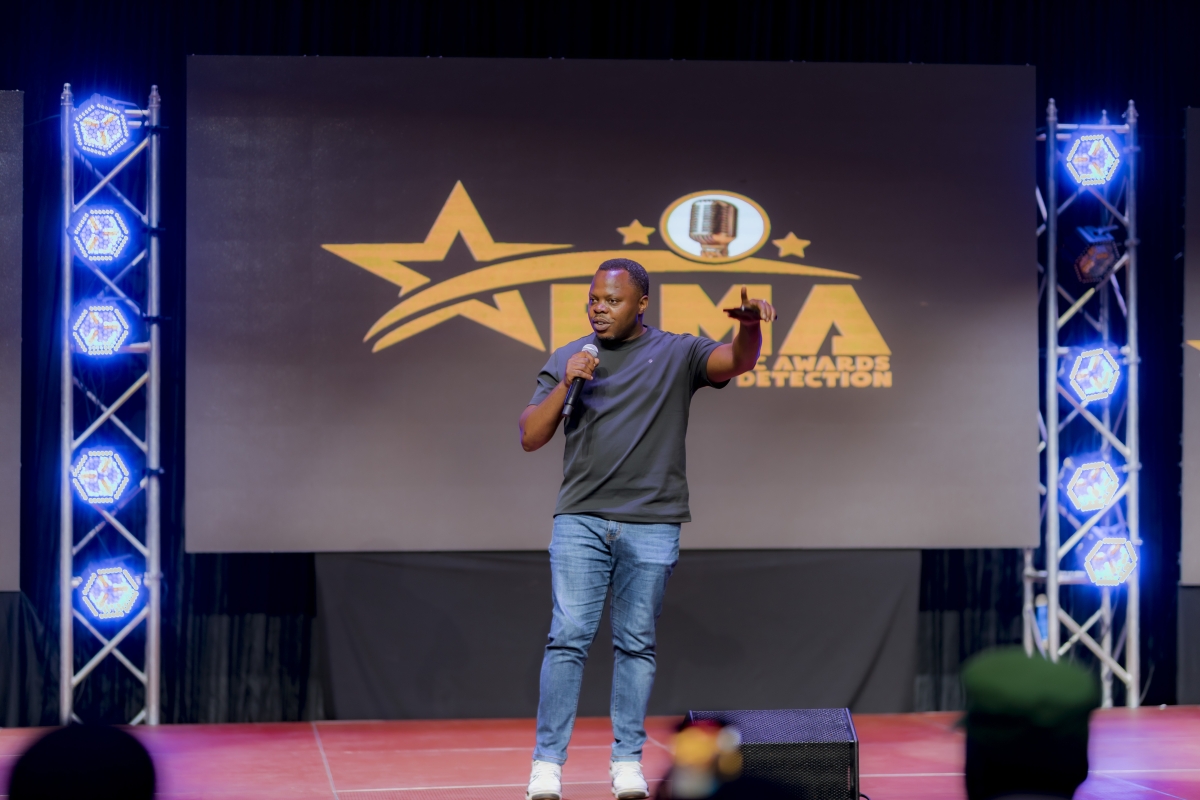 Youth Minister hyperlinks drug abuse to violence, urges artists to guide by instance