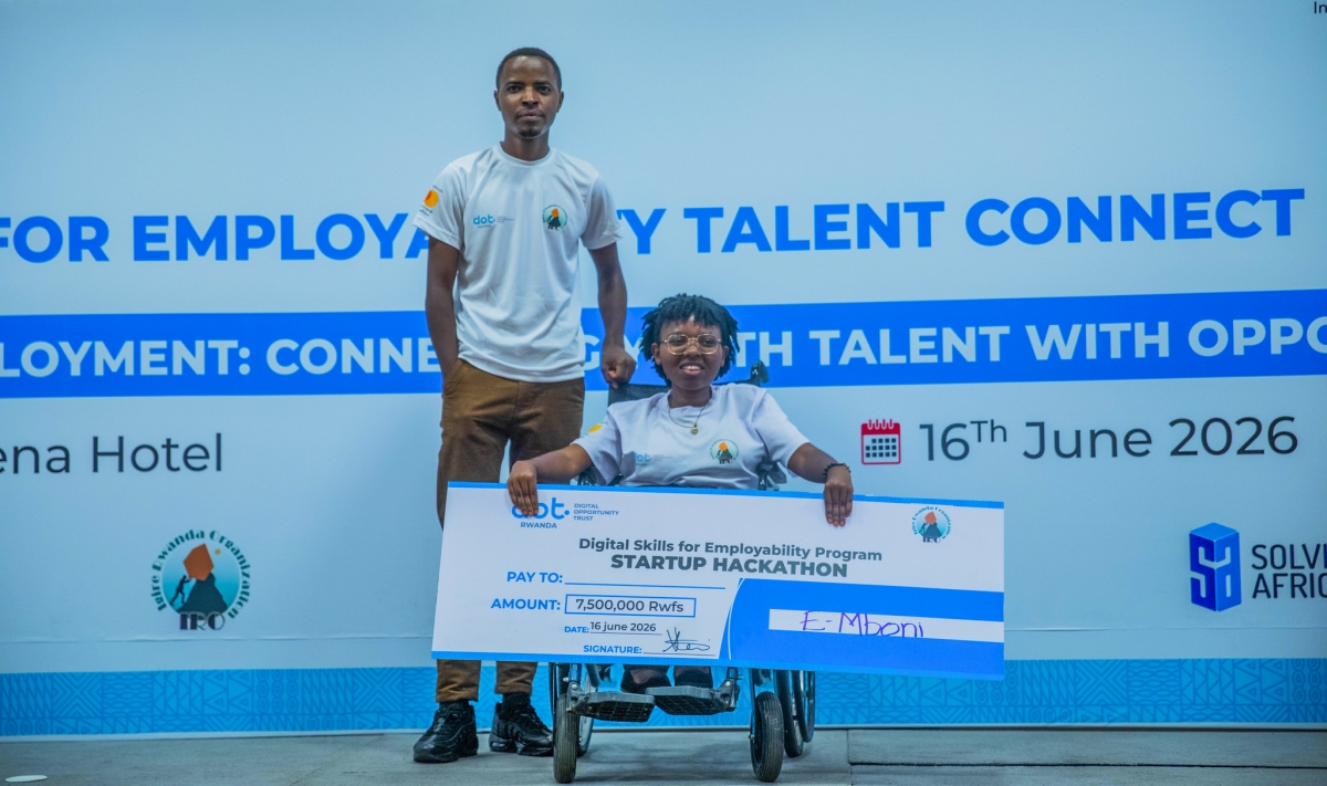 e-Mboni founder Esther Mushimiyimana was among the winners. She received Rwf7.5 million for developing e-mboni.