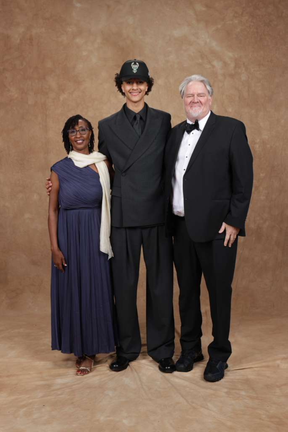 Born in the United States to an American father and a Rwandan mother.