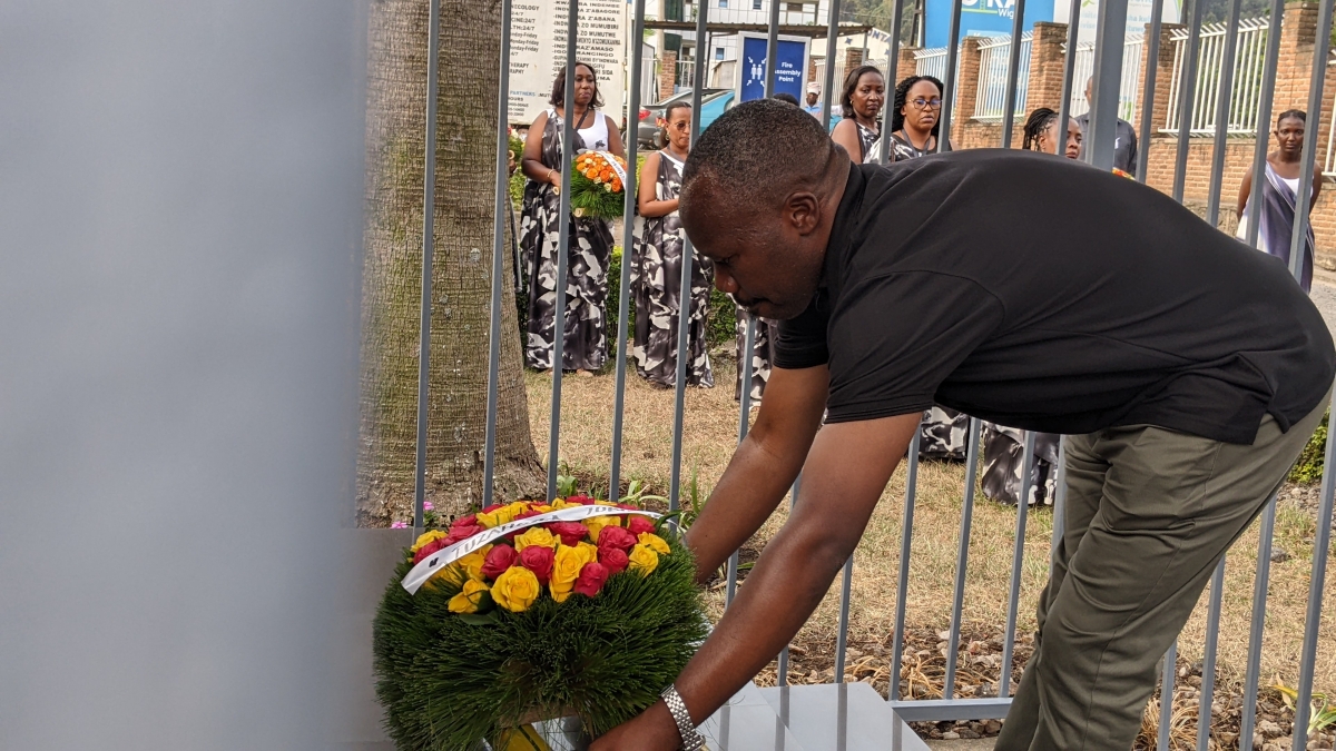 Rubavu Mayor Prosper Murindwa lays a wreath in honour of victims of the Genocide against the Tutsi,  during a commemoration event held on Wednesday, June 24. Germain Nsanzimana