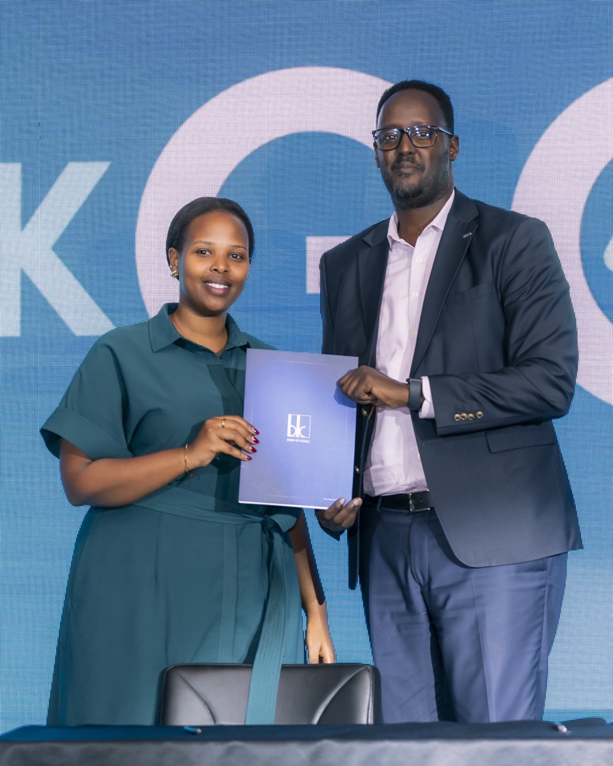 The product targets private motorists, taxi operators, ride-hailing companies, cooperatives and public transport businesses.