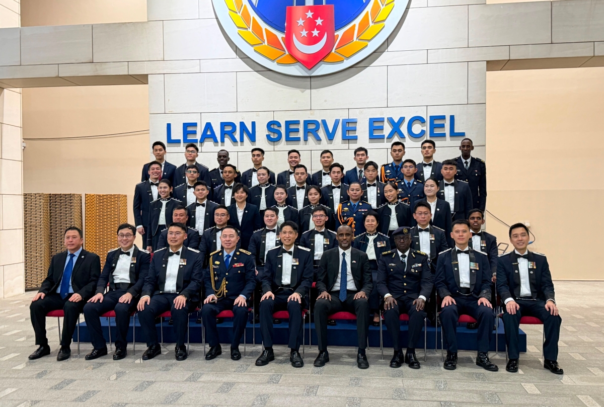 Rwanda Police Officers Graduate from Singapore Training Program