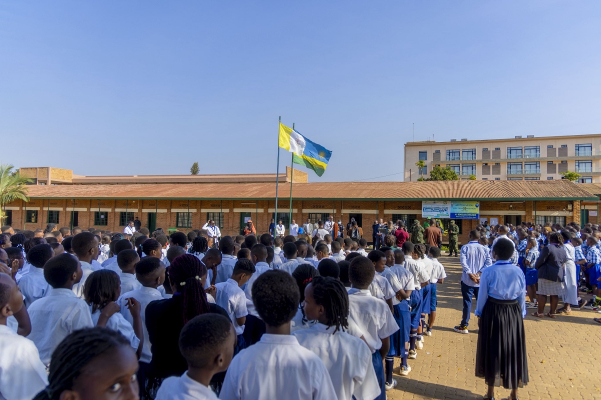 A total of 277,452 candidates on Tuesday, July 7, began the 2025-26 Primary Leaving Examinations (PLE). There are 154,351 girls, or 55.6 per cent of all candidates.Â