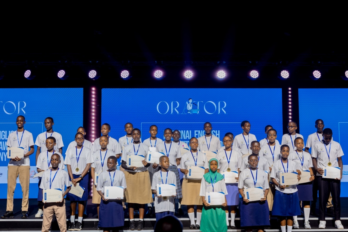 30 students rewarded in English language competition