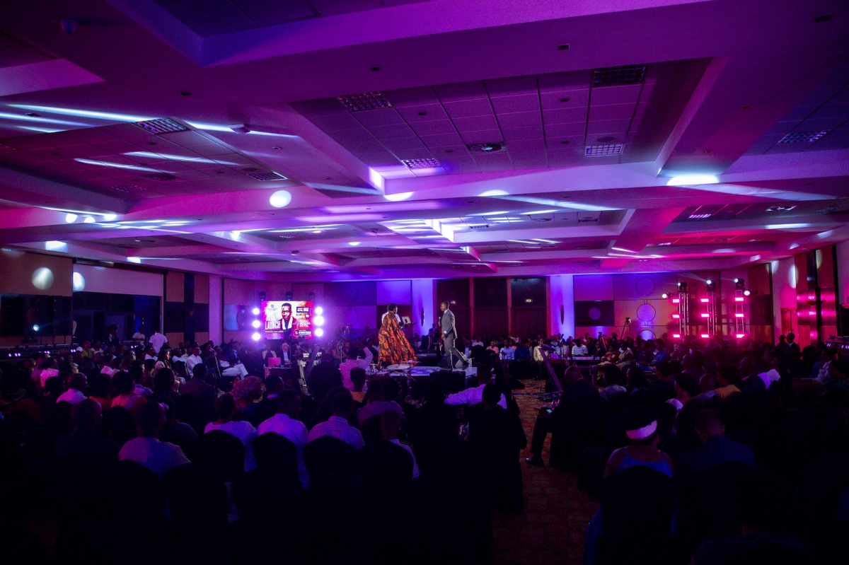 During the concert, Bosco unveiled eight new songs from Habwa Umugisha after performing several of his well-loved hits.
