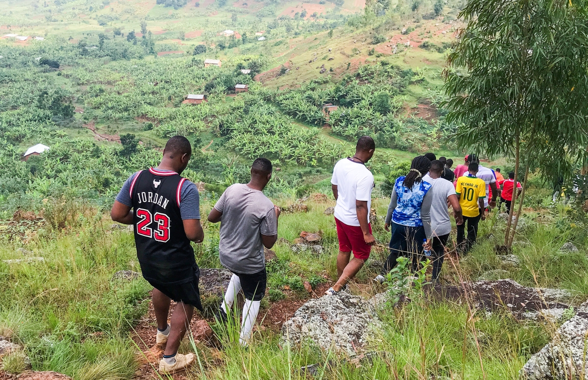 Today, more people are turning to hiking as a refreshing way to spend their weekends.
