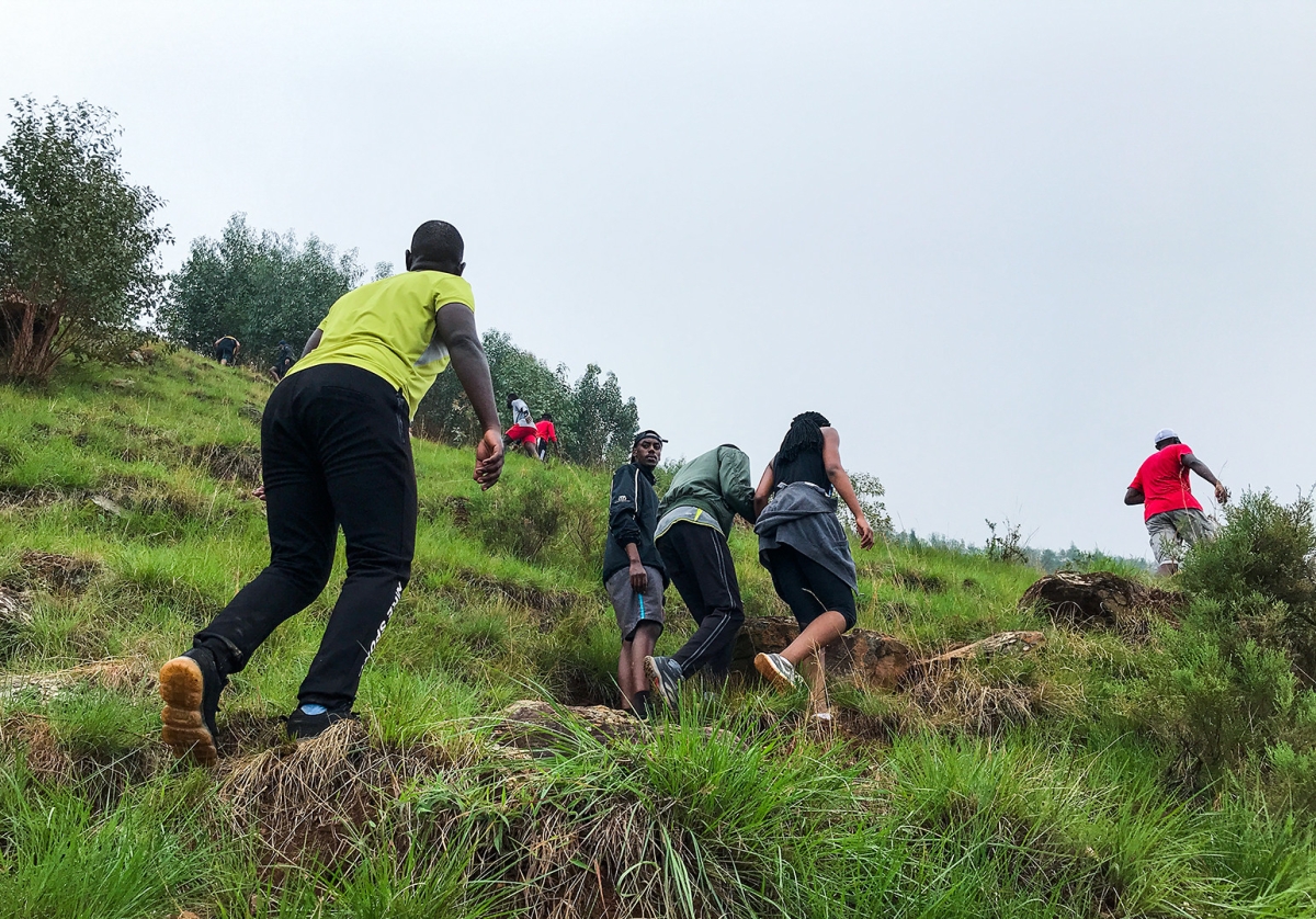 Hikers can walk over 4 hours, from 6 am n weekends