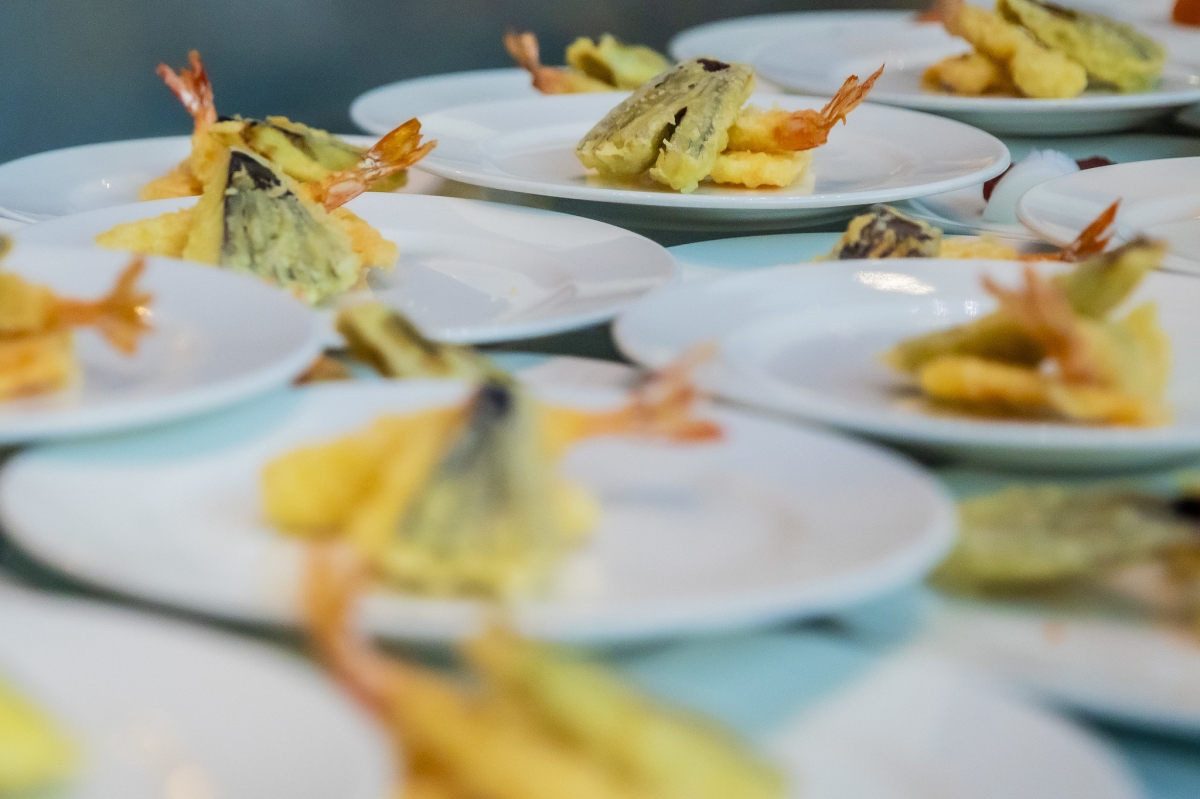 Crispy shrimp and seasonal vegetable tempura, lightly battered and deep-fried at the Japanese “Washoku” Culinary Demonstration in Kigali. Kellya Keza