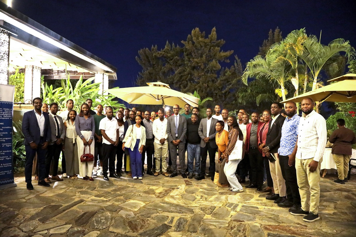 34 students awarded govt scholarships to study abroad