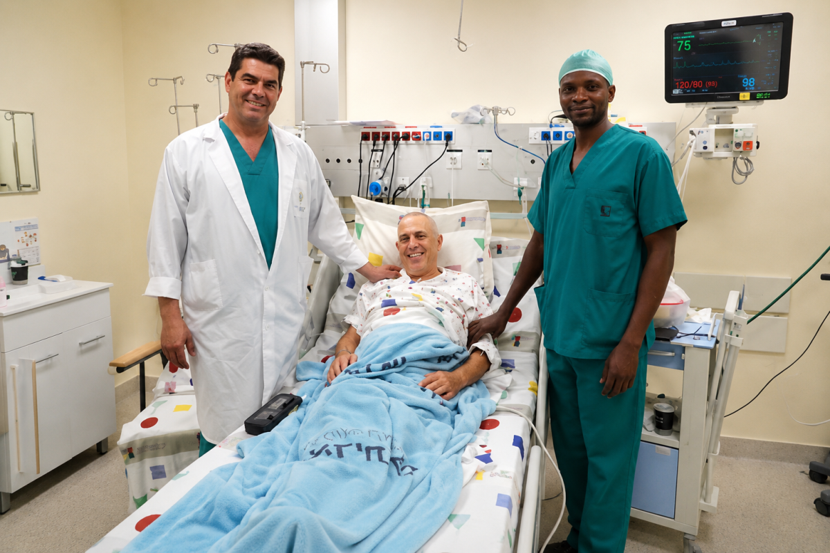 Rwandan surgeon saves life of Israeli man who suffered cardiac arrest