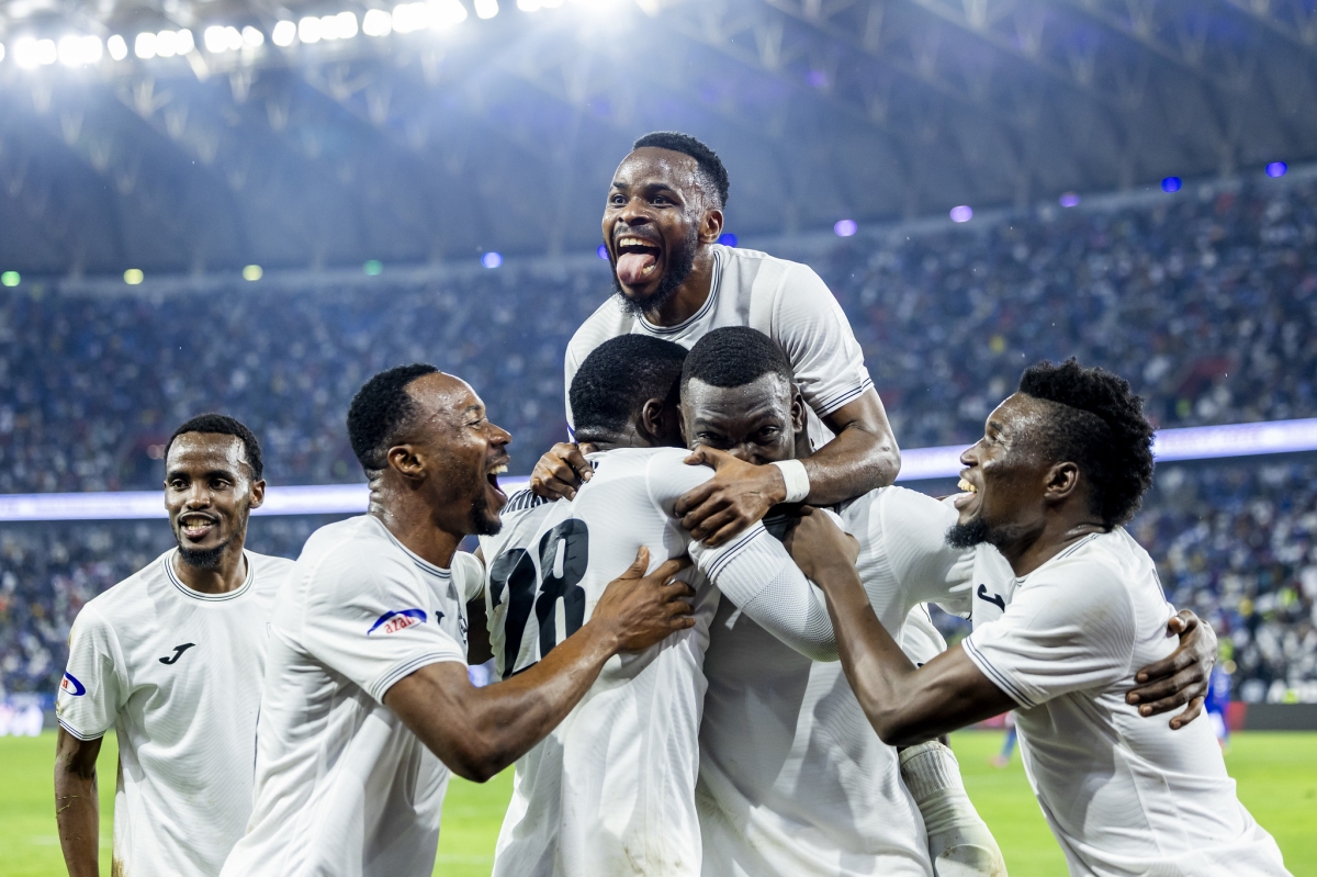 APR FC players celebrate a  4–1 victory over Rayon Sports  during the 2025 FERWAFA Super Cup at Amahoro Stadium.  Photo by Olivier Mugwiza