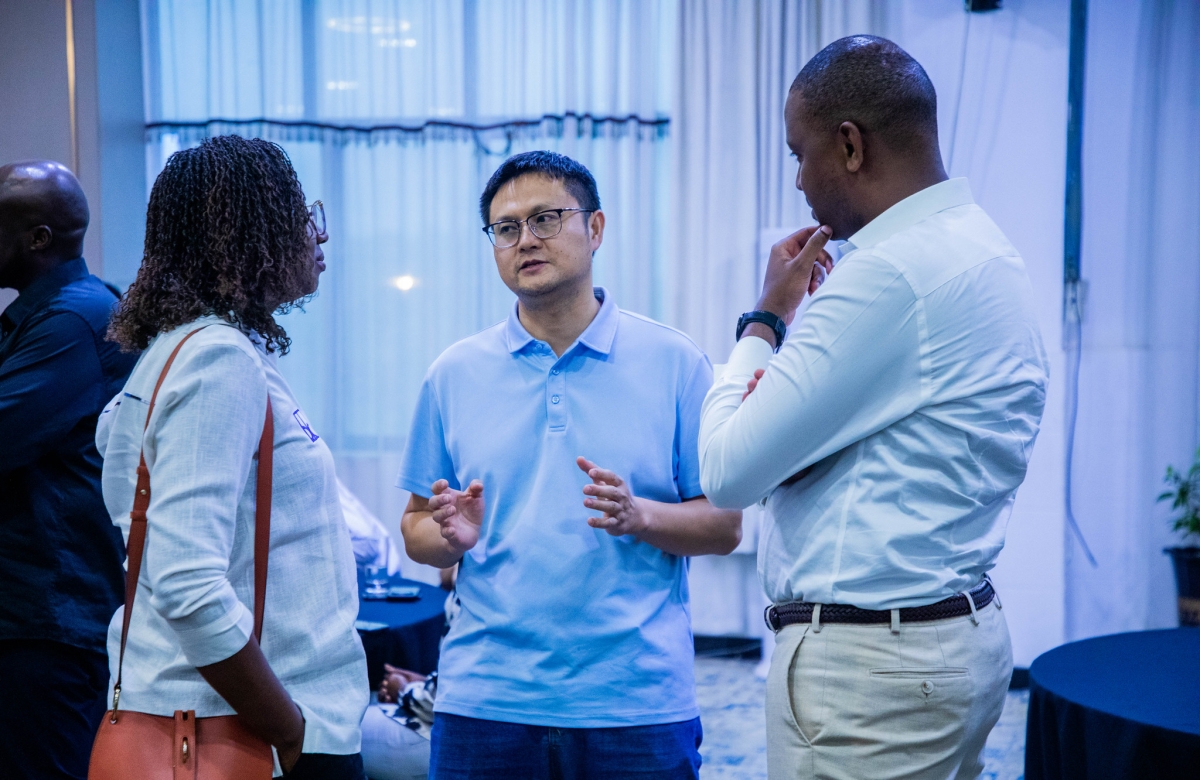 BK management, Chinese officials and members of the Chinese business community met in Kigali on Friday, August 21. Photos by Craish BAHIZI
