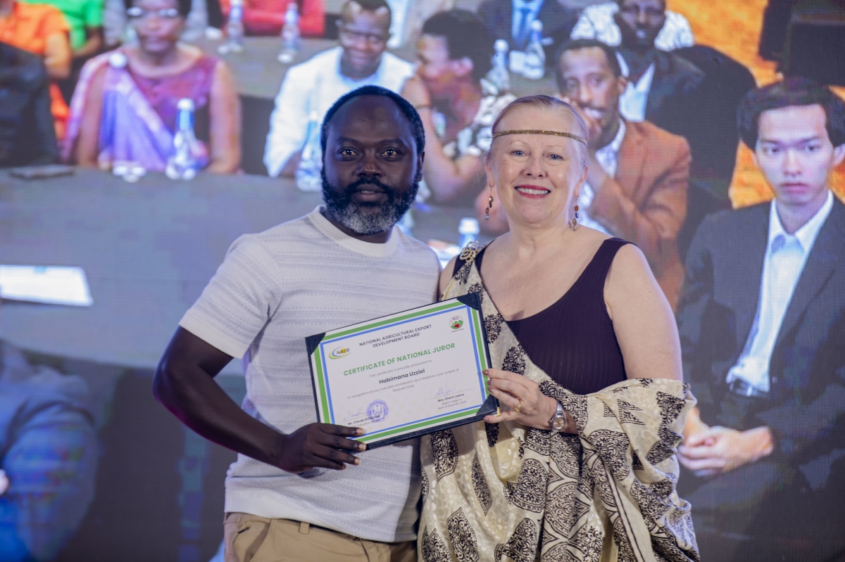 The awards ceremony took place on Thursday, August 27. 