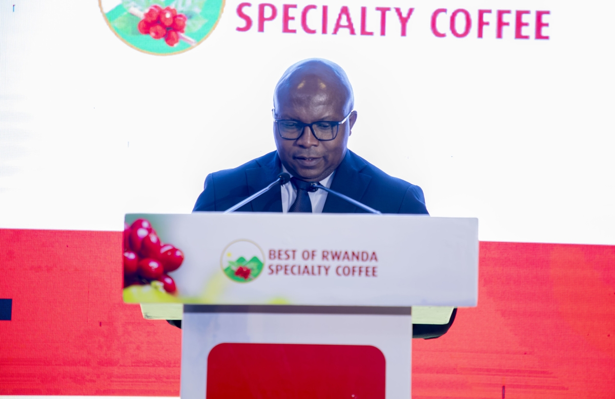 The Minister of Agriculture and Animal Resources (MINAGRI), Telesphore Ndabamenye, delivers his remarks during the ceremony.