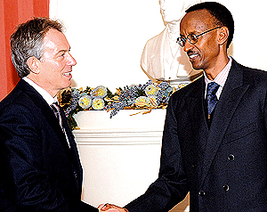 President Kagame meets with the then British Prime Minister, Tony Blair (left), at 10 Downing Street in London in December, 2006.(PPU Photo)