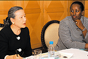 Mrs Kagame (right) and Mrs Ban Soon-taek during their meeting at Village Urugwiro yesterday. (PPU photo)