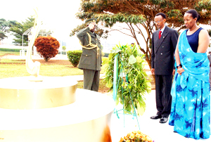 President Kagame and Mrs Kagame lay a wreath at the Heroesu2019 Cemetery in Remera yesterday to commemorate Heroesu2019 Day. (PPU photo)