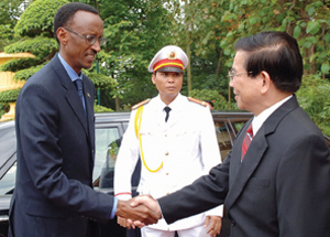 President Kagame being greeted by his Vietnamese counterpart, Nguyen Minh Triet, on arrival in Hanoi. The President is on a four-nation Asian tour. (PPU photo)