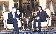 President Kagame and PM  Lee Hsien Loong during their meeting on Wednesday. (PPU photo).