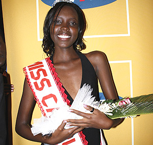 Law student Sandra Uwimbabazi won the NUR beauty pageant on Friday. (Photo/E.Mucunguzi).