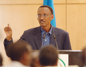 President Kagame addressing the monthly press conference at Village Urugwiro.( Photo/PPU)