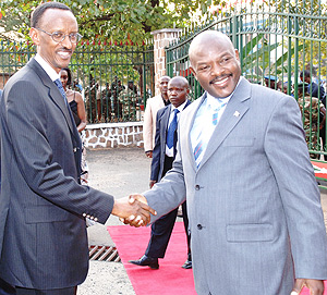 President Kagame being welcomed by his Burundi counterpart, Pierre Nkurunziza, on arrival in Bujumbura Thursday.