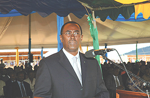 Prime Minister Bernard Makuza launching Umwalimu Savings and Credit Cooperative (SACCO), a teachersu2019 credit and savings scheme. (Photo/ G. Barya).