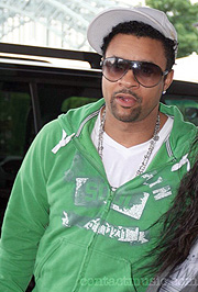 Shaggy looking hot in green.