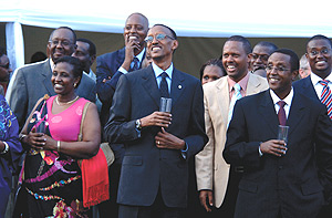 The President and his guests enjoy a moment during a performance by a local  comedian. (PPU)
