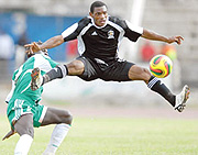 APRu2019s Labama Bokota gets the better of Goru2019s Francis Akangu2019O over the weekend at Nyayo stadium. (Photo / Standard).