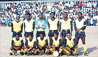 Martin Ntwali (squatting second from left) in Mukurau2019s squad ahead of the league game at Nyamirambo stadium on October 7, 1992. Eugene Mugirwa (1st left,standing) and Justin Rudasigwa (squatting first from right) are some of the Mukura players who died du