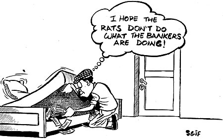 Clients of Cooperative des Travailleurs (CT), a credit and saving scheme yesterday stormed  its Remera Offices demanding their deposits following financial woes that have marred the microfinance institution of recent. 