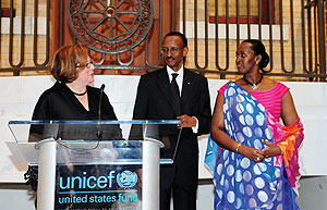 President Kagame and Mrs Kagame are introduced by Caryl Stern, President of the US Fund for UNICEF, at the Childrenu2019s Champion Award Dinner in Boston. Both were awarded for their work in improving the lives of Rwandan children. (PPU photo).
