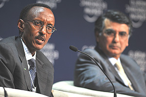President Paul Kagame at the Plenary session on Africa as the Worldu2019s potential Breadbasket at the World Economic Forum. In the background is Harish Manwani, Unilever President for Asia, Africa, Central and Eastern Europe. (Photo WEF).
