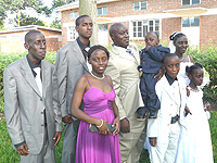 The family of Thomas Mugabe and Murekatete.