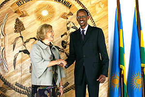 President Kagame with the visiting president of the Rockefeller Foundation, Judith Rodin at Urugwiro Village yesterday (PPU)